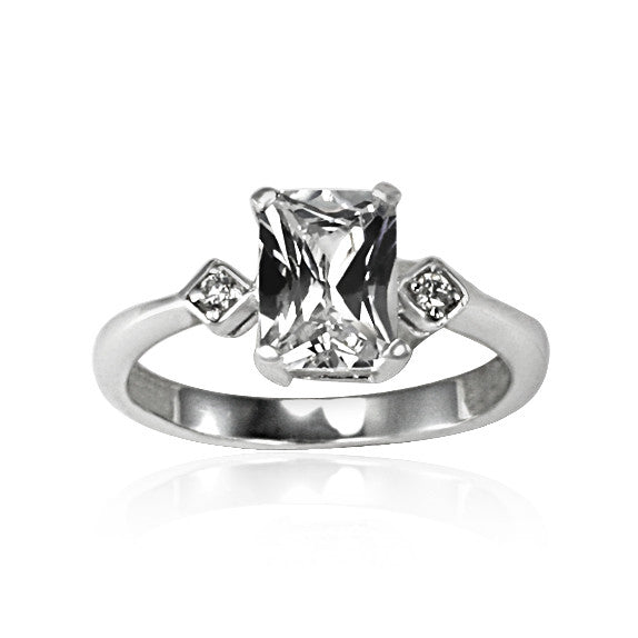 RZ-8152 Emerald Cut CZ Ring | Teeda